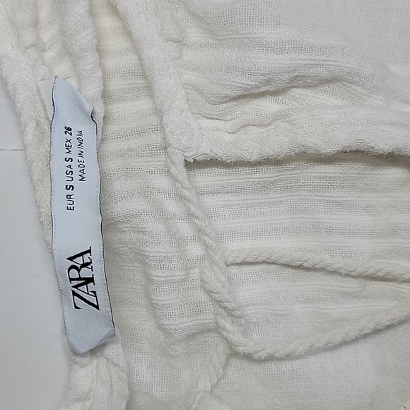 ZARA LONG SLEEVE WHITE TOP/ SIZE S. - Picture 3 of 10